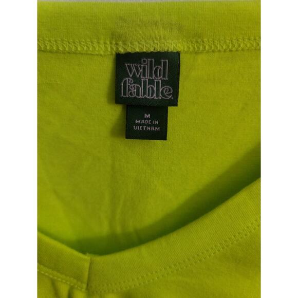 Wild Fable Women's Green Short Sleeve V-Neck Crop Top Size M - Picture 2 of 3